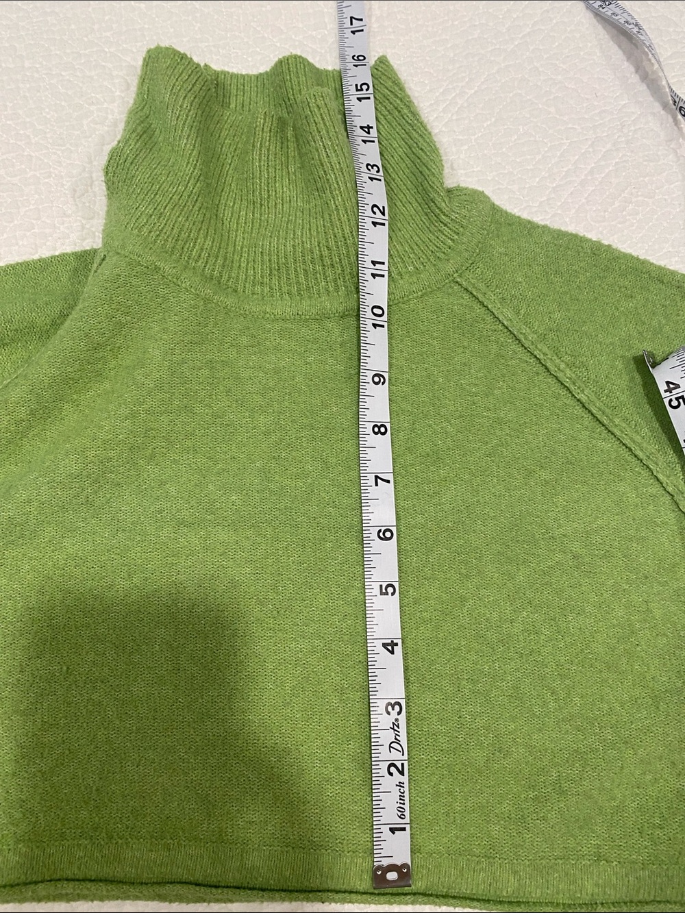 Urban Outfitters Lime Green Cropped Turtleneck Sweater - Picture 6 of 6